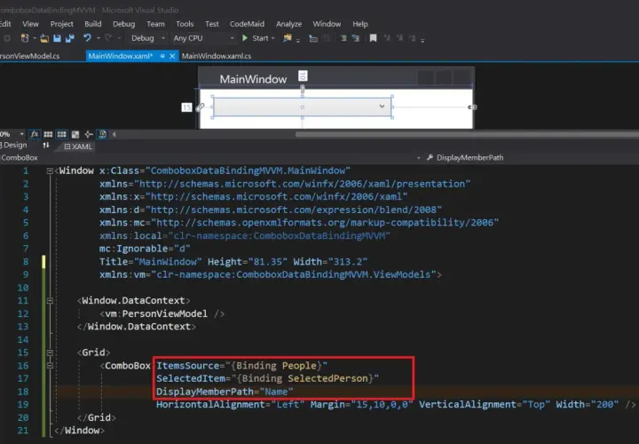 Kod XAML z Visual Studio, pokazujący konfigurację combobox wpf z powiązaniem danych do listy "People" i wyświetlaniem właściwości "Name".