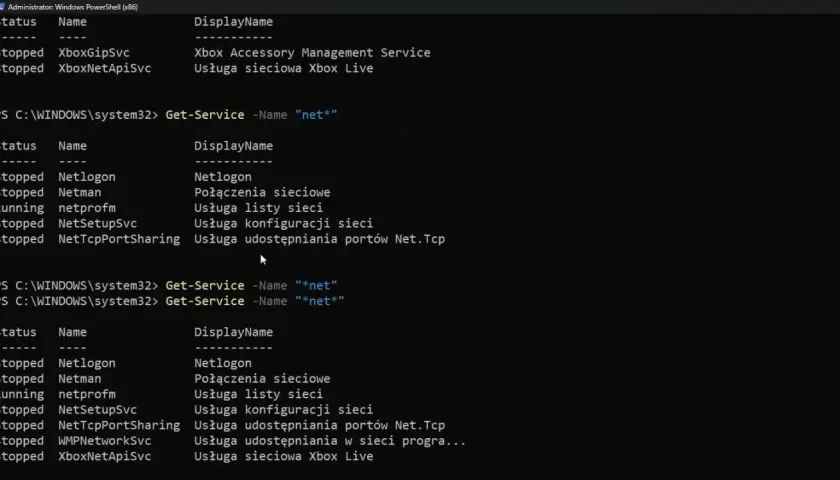 Wiersz poleceń Windows PowerShell wyświetla listę usług sieciowych, niektóre zatrzymane, inne działające.